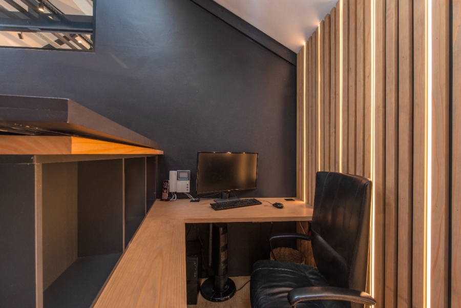 To Let commercial Property for Rent in Buitenverwagting Western Cape